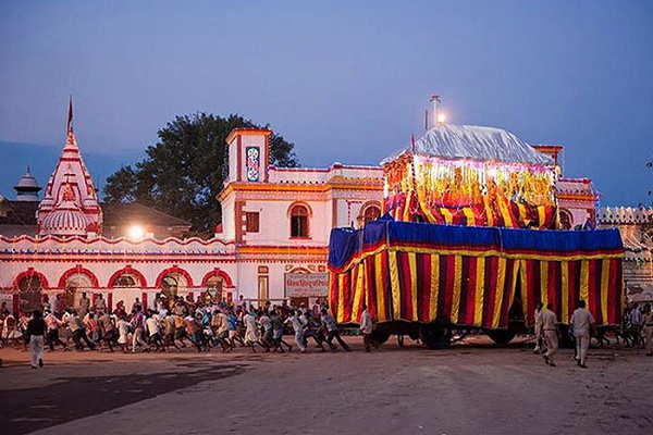 बस्तर दशहरा समिति की प्रेसवार्ता को सांसद करेंगे संबोधित, सिरहासार भवन में खोली जायेगी सामाग्रियाँ क्रय करने की निविदा