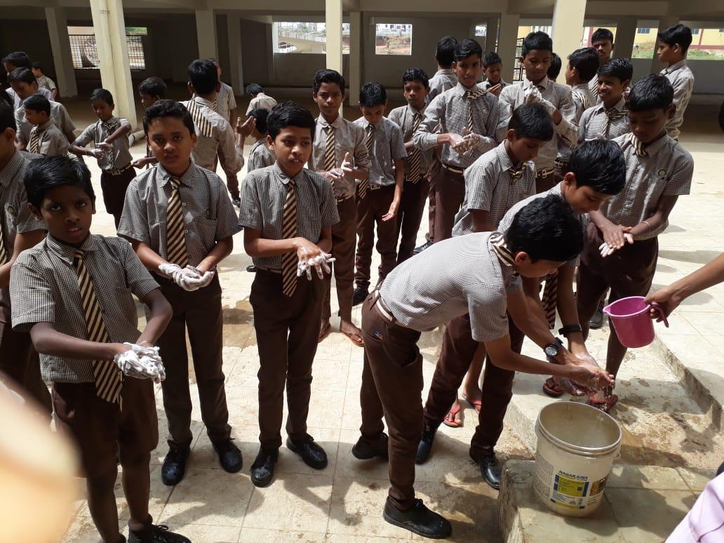 ‘ग्लोबल हैंड वॉशिंग डे’ जिले के स्कूलों में मनाया गया, अच्छी तरह हाथ धोकर खाना बनाने व स्वच्छता से होगी बीमारियों की रोकथाम