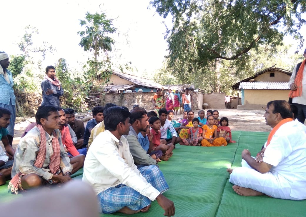 विधानसभा क्षेत्र के डोर-टू-डोर दौरे पर ‘बाफना’ को मिल रहा भरपूर प्रतिसाद, भाजपा से प्रभावितों का पार्टी में प्रवेश जारी