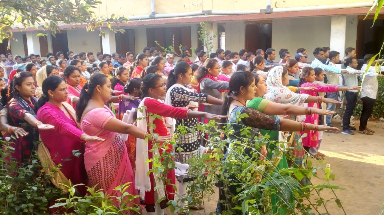 शिक्षक पात्रता परीक्षा उपरान्त परीक्षार्थी मतदाताओं ने ली मतदान करने की शपथ