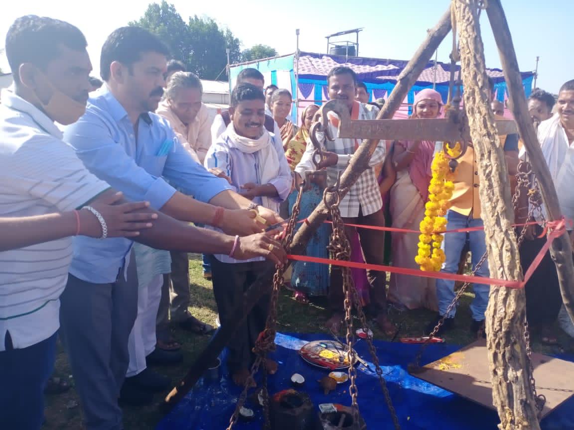 विधायक ‘विक्रम मंडावी’ ने इलमिड़ी के नवीन धान ख़रीदी केंद्र का किया शुभारंभ, नवीन धान ख़रीदी केंद्र के खुलने से क्षेत्र के किसानों में हर्ष