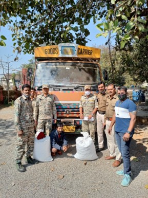 गांजे की तस्करी करते हुए एक आरोपी गिरफ्तार, जप्त गांजे की कीमत लगभग 02 लाख