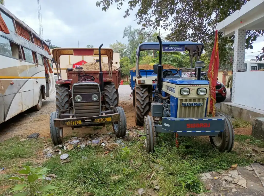 खनिज विभाग ने रेत का अवैध परिवहन करते 02 वाहनों को किया जब्त