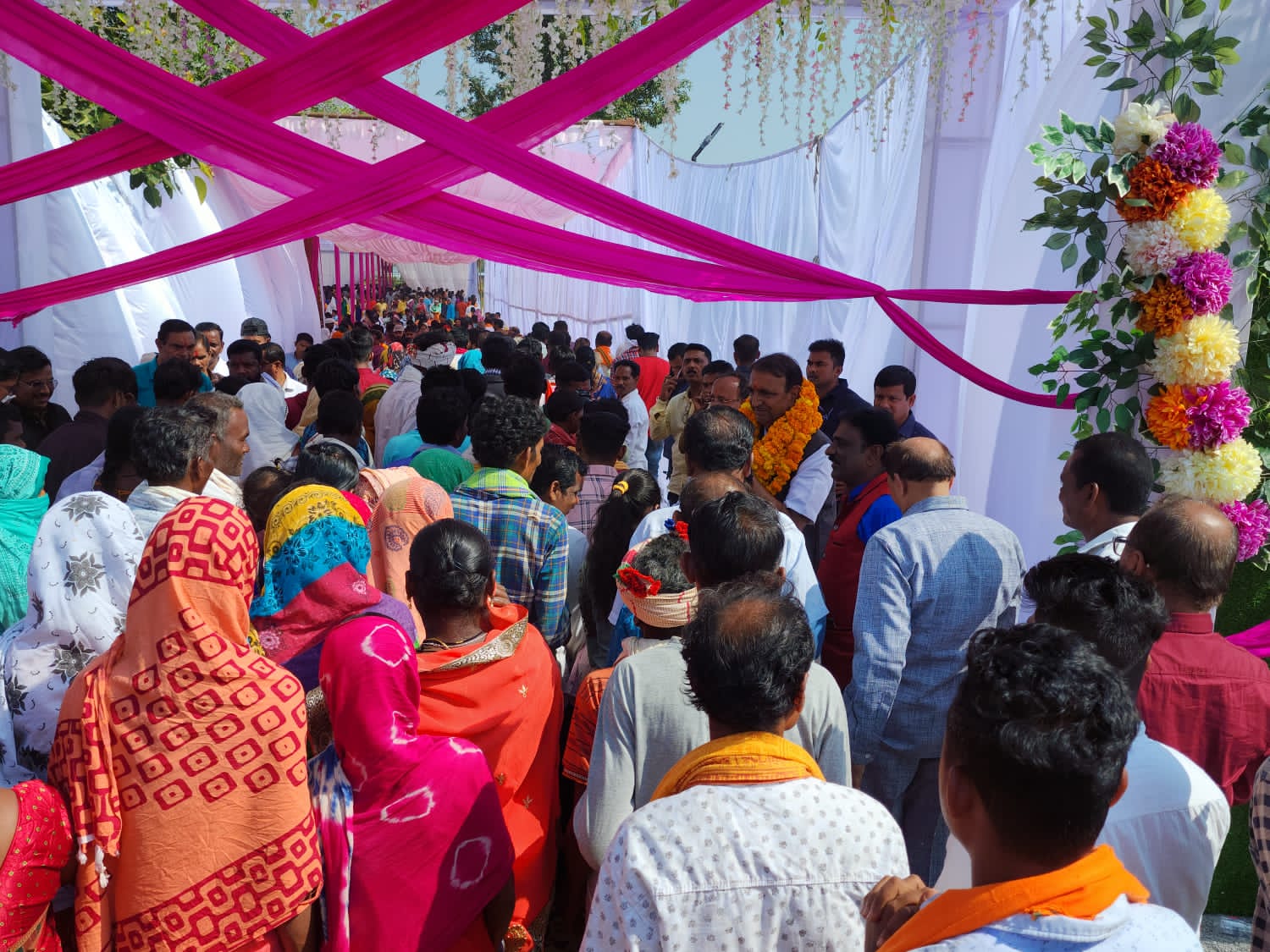 पूर्व विधायक संतोष बाफना के द्वारा आयोजित दीपावली मिलन समारोह में उमड़ा जनसैलाब, बाफना ने जनता का माना आभार