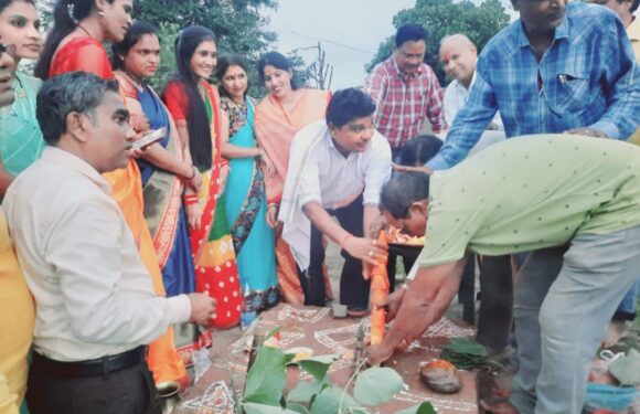 ग्रामीण परिवेश में पीढ़ियों से मनाया जा रहा रक्षा का त्यौहार ‘बोब्बोल मरई’ पूजा-विधान