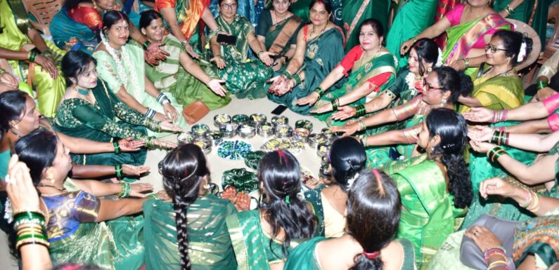 भाजपा महिला मोर्चा ने मनाया सावन उत्सव : मेंहदी, सावन गीत, परंपरागत व्यंजनों के साथ हुए विविध कार्यक्रम