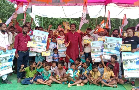 भाटागुड़ा में भरे गए हितग्राही फॉर्म, विधायक जैन ने हितग्राहियों के साथ भूपेश है तो भरोसा है के नारे लगाए