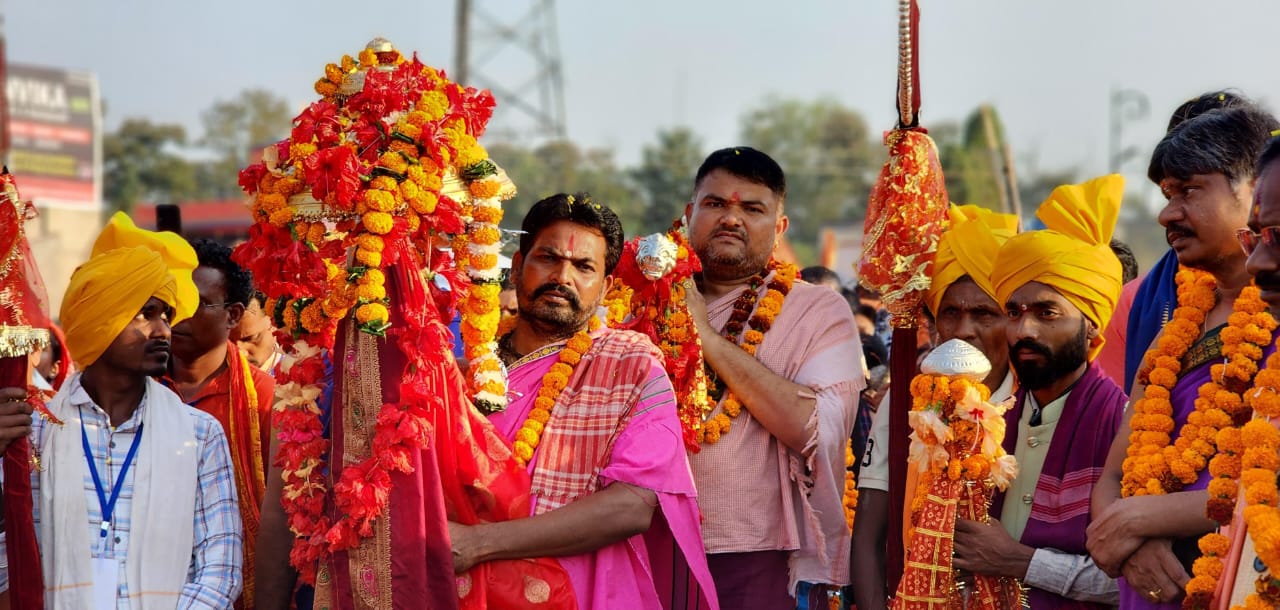 ऐतिहासिक बस्तर दशहरा में शामिल होने ‘माई दंतेश्वरी’ की डोली हुई जगदलपुर रवाना