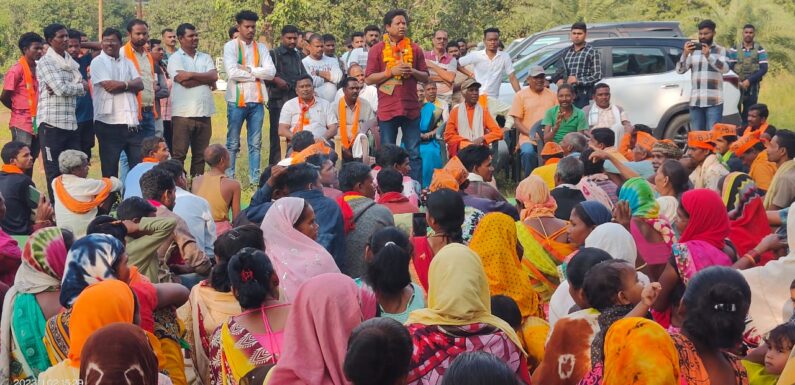 बीजापुर भाजपा प्रत्याशी ‘महेश गागड़ा’ ने भैरमगढ़ और बारसूर क्षेत्र में जन आशीर्वाद यात्रा निकालकर मांगा समर्थन, बारसूर क्षेत्र के 50 से अधिक युवा और ग्रामीणों ने जताई भाजपा से आस्था