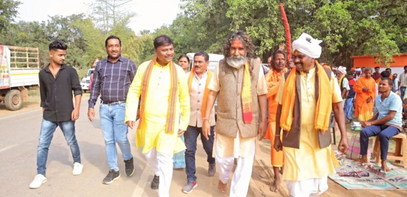 सांस्कृतिक सुरक्षा के लिए आयोजित “आया के गुहार मां दंतेश्वरी के द्वार यात्रा” में शामिल हुए वनमंत्री केदार कश्यप, कहा – आदिवासी संस्कृति, परंपरा से छेड़छाड़ बर्दाश्त नहीं