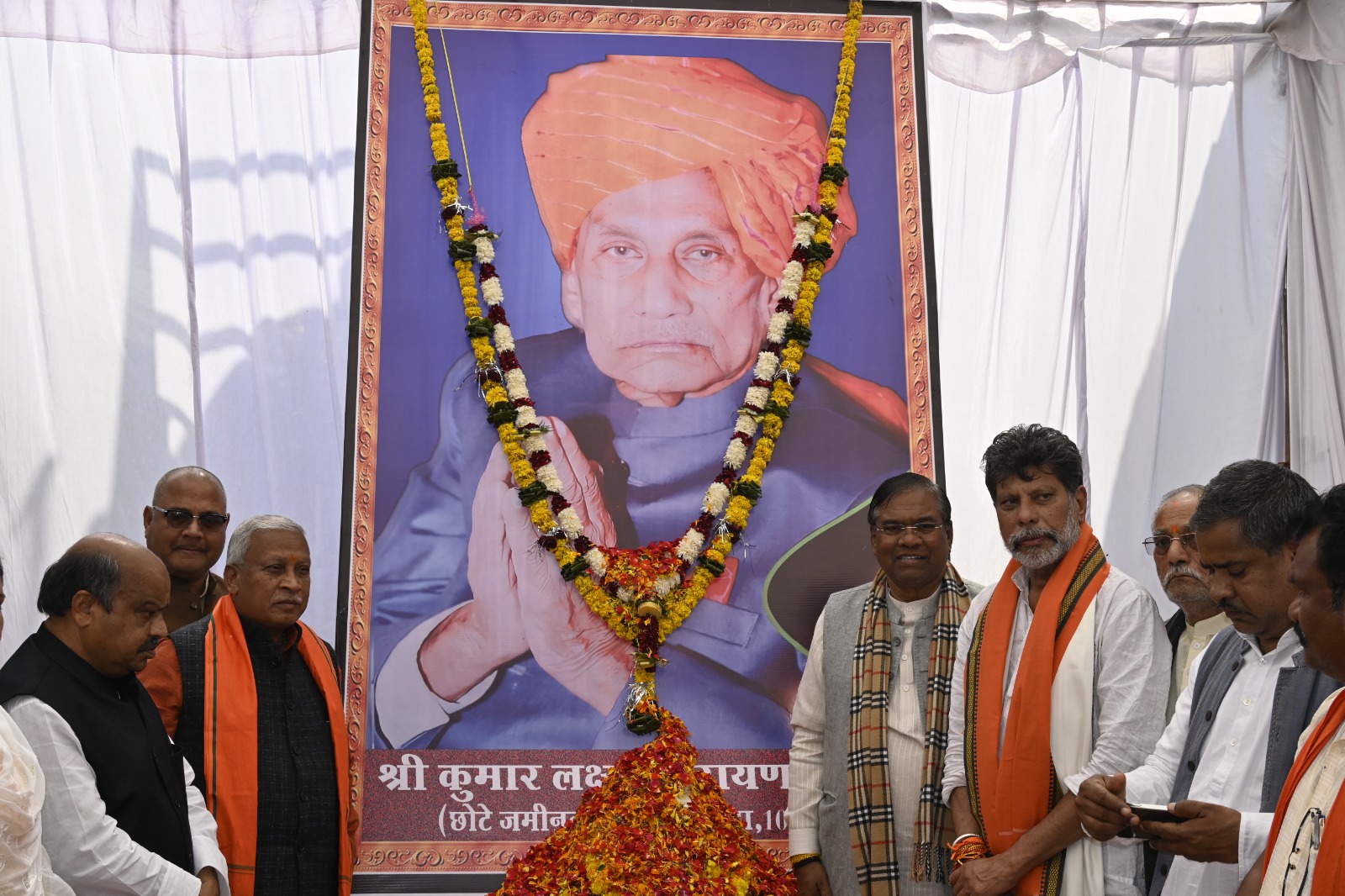 केंद्रीय मंत्री फग्गन सिंह कुलस्ते पहुंचे सुकमा, स्व. कुमार लक्ष्मी नारायण देव को दी श्रद्धांजलि