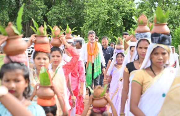 संत कबीर दास के बताए सतमार्ग को हम सभी आत्मसात करें – विधायक किरण देव